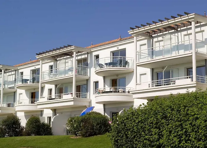 Madame De Fontenelles Aparthotel *