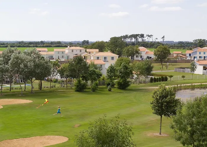 Aparthotel Madame De Fontenelles LʼAiguillon-sur-Vie