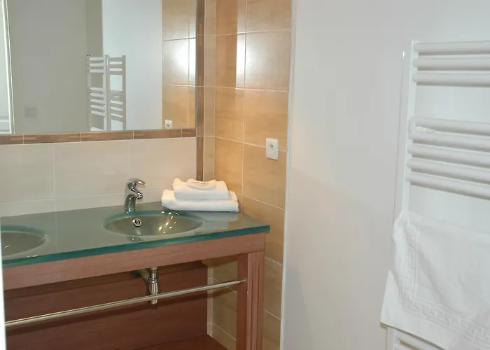 Madame De Fontenelles Aparthotel *